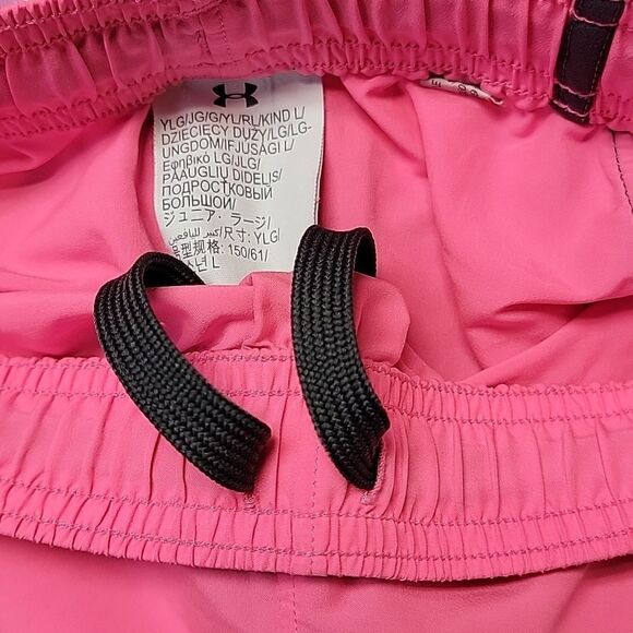 UNDER ARMOUR PINK SHORTS, SIZE L - Picture 5 of 5